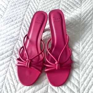 PINK SMALL HEELS